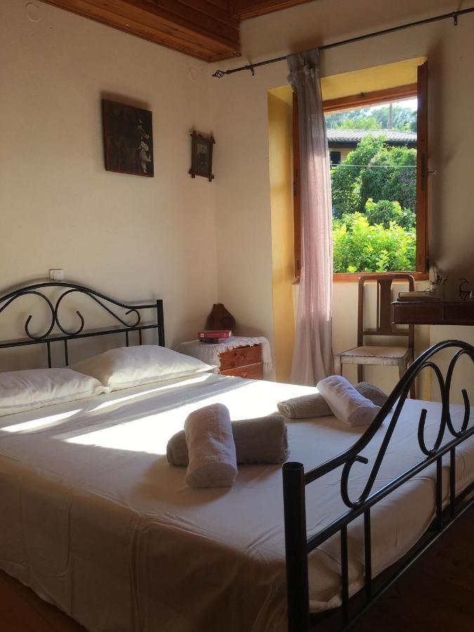 Kır Evi Country Traditional House In Corfu Village, Greece Sinarádes